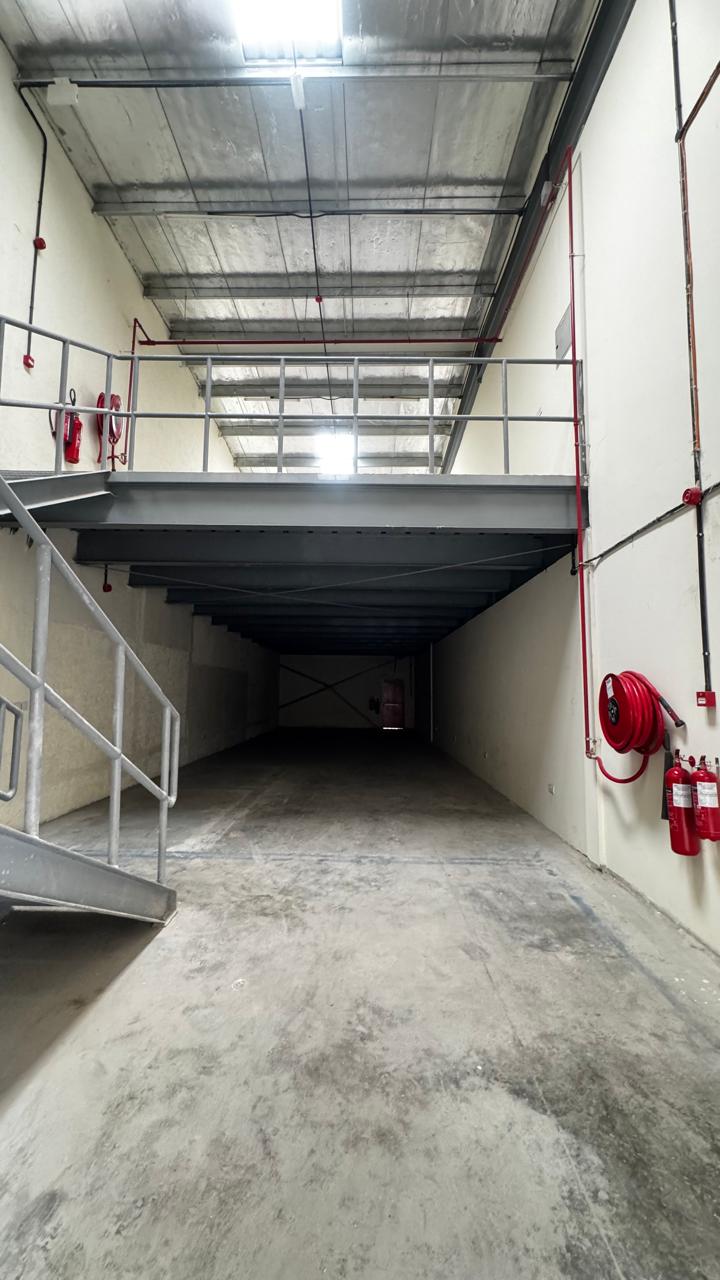 Warehouse — Ras Al Khor — 2,500 sqft