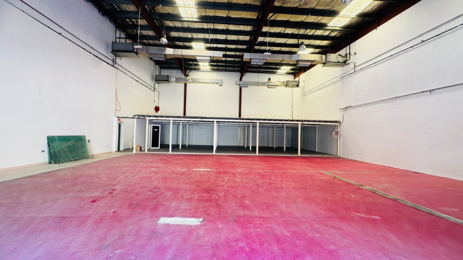 Warehouse — DIP — 8,000 sqft