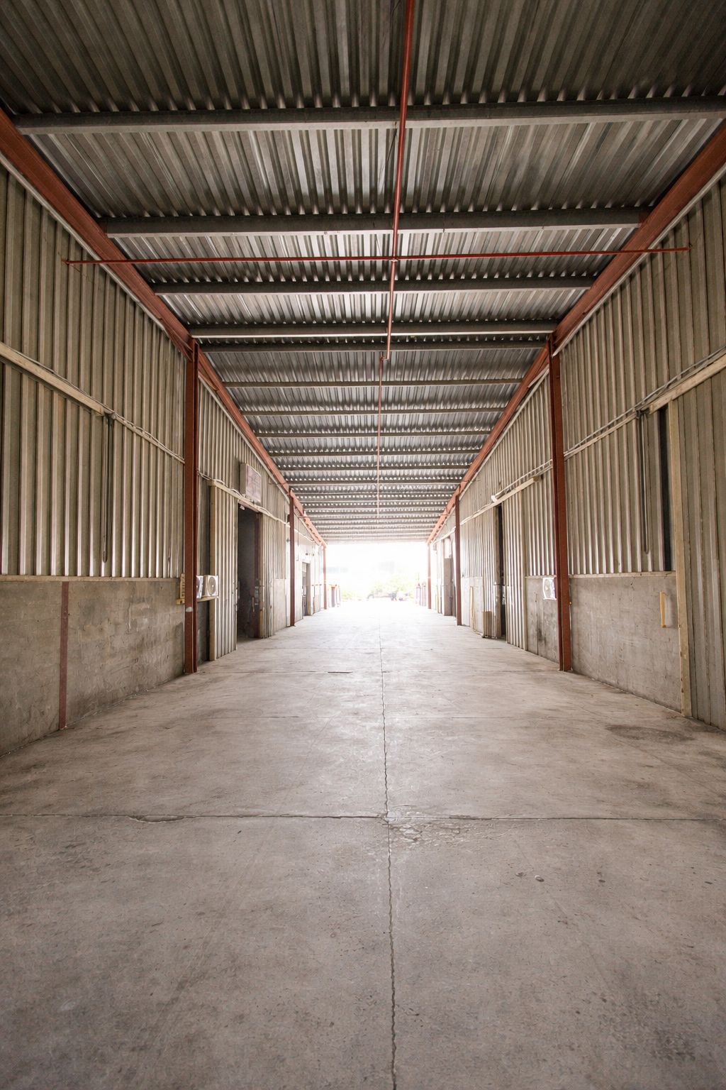 Warehouse — Umm Ramool — 3,450 sqft