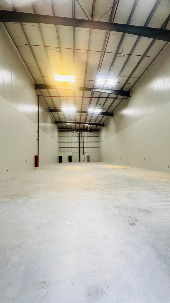 WAREHOUSE -DIP01-6,063.41 SqFt